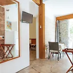 Relax Aparthotel 4*