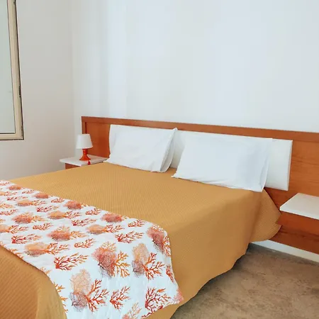 Relax Apartahotel 4*